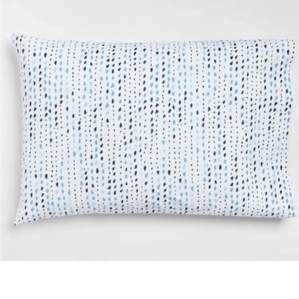 West Elm Organic Cotton Pebble Dots Pillow Cases (2)